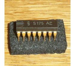 S 175 A ( Tripple programmable analog memory )